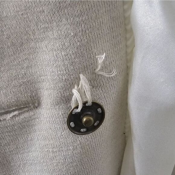 Billabong Jacket sz xl in juniors. Excellent condition - Picture 3 of 5